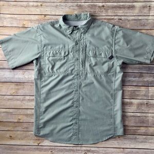 Men’s Patagonia Button Down Fishing Shirt, Small